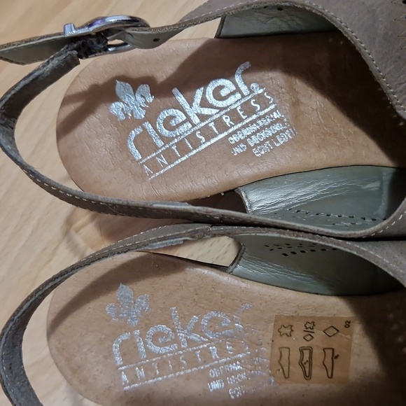 Beige Rieker leather peep toe sandals - Picture 4 of 6